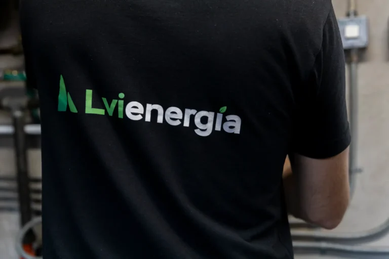Lvienergia - Paita logolla